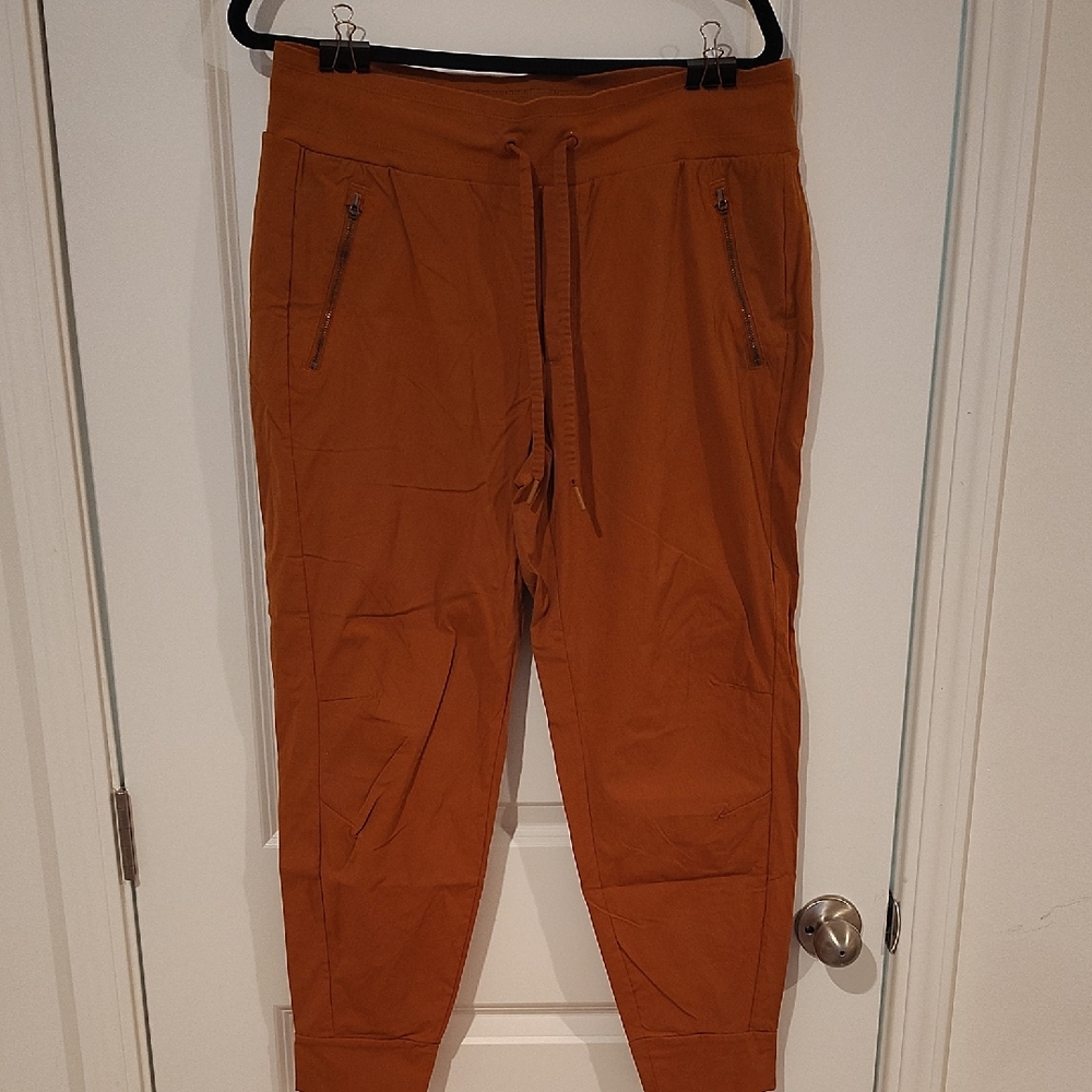 Athleta Trekkie North Joggers